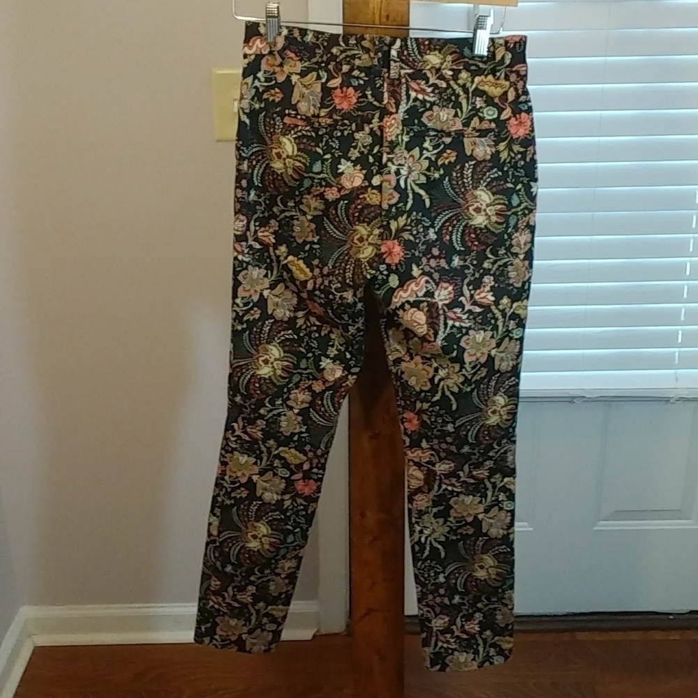 H&M Women's Basic Hobo Bohemian Black Stretch Floral Capri Pants Size 6 - Picture 2 of 7